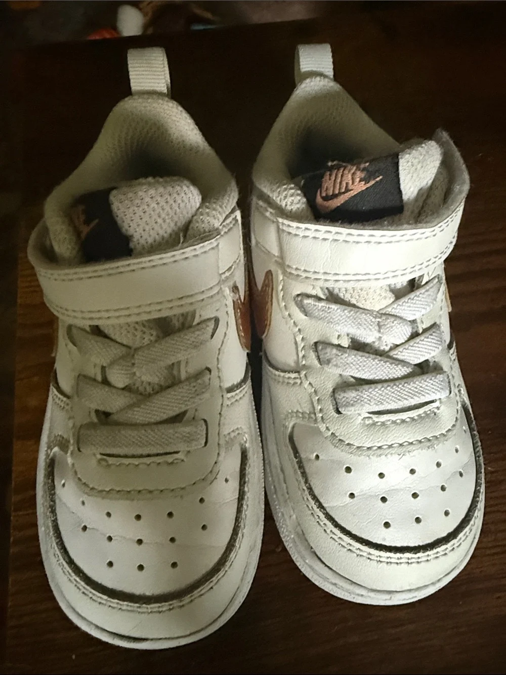 Nike Kids White Sneakers with Brown Swoosh - Velcro Strap